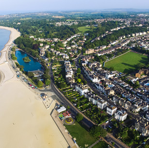 Ryde Swan Lake and Seafront.jpg